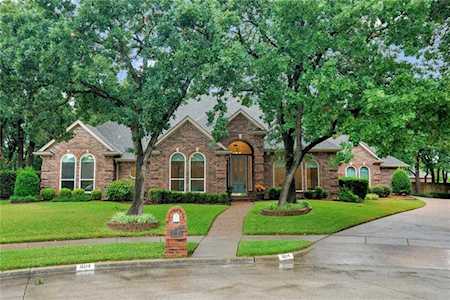 804 Holly Ridge Court Keller, TX 76248
