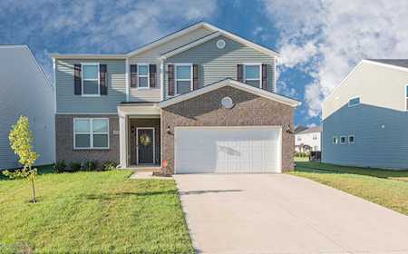 6787 Brittany Oak Dr Louisville, KY 40229
