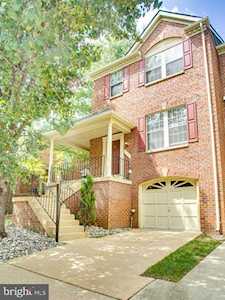 1454 Park Garden Ln Reston, VA 20194