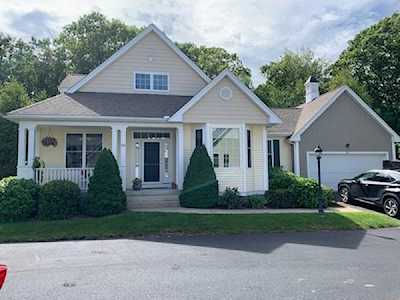 69 Braeburn Ln #69 Ashland, MA 01721
