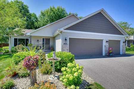 4556 Hillvale Avenue N Oakdale, MN 55128