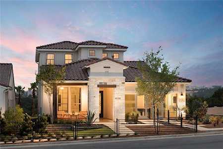 4306 Flameleaf Sumac Dr Bee Cave, TX 78738