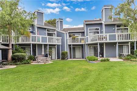 8202 Racepoint Drive #203 Huntington Beach, CA 92646