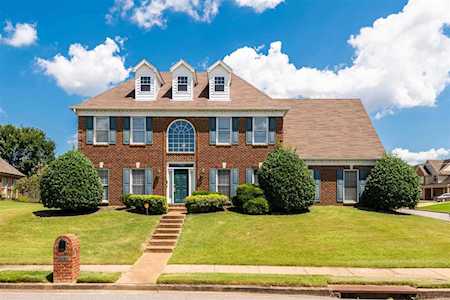 1960 Oak Springs Dr Memphis, TN 38016