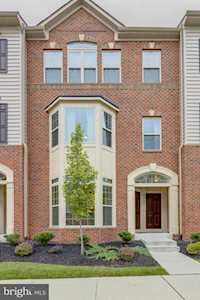 42231 Piebald Square Aldie, VA 20105