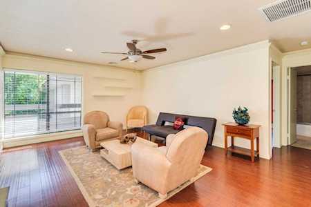 5211 N 24th Street #203 Phoenix, AZ 85016