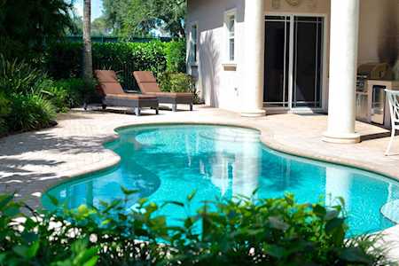 18012 SE Heritage Drive Tequesta, FL 33469