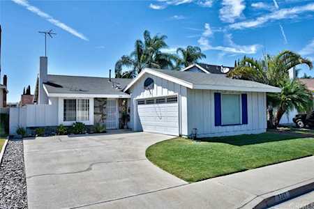 7341 Douglas Circle La Palma, CA 90623