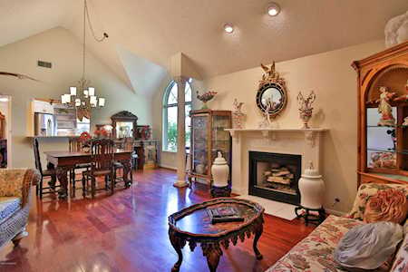 9802 Lockyear Ct Louisville, KY 40241