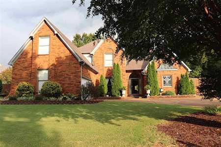 3228 Patches Dr Bartlett, TN 38133