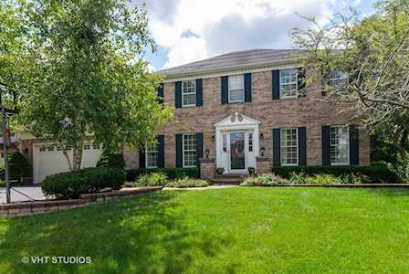 701 Alexandria Dr Naperville, IL 60565