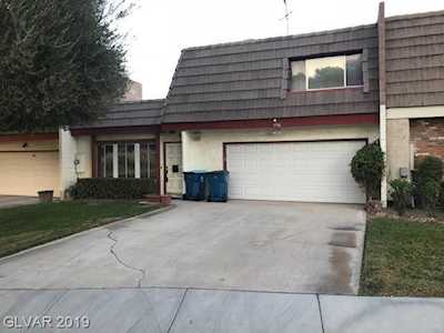 3566 Homecrest Dr Las Vegas, NV 89121