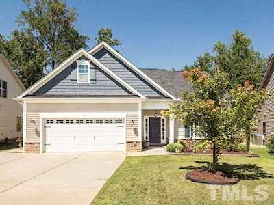 454 Lone Pine Loop Fuquay Varina, NC 27526