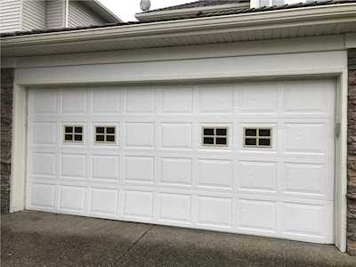 16 Hidden Creek Drive NW Calgary, AB T3A 6A5