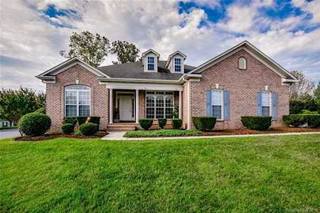 5001 Flagstone Ct Harrisburg, NC 28075