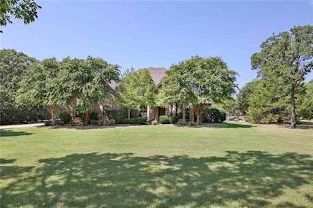 160 Trailing Oaks Drive Double Oak, TX 75077