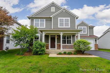 795 Bonaventure Dr Oswego, IL 60543