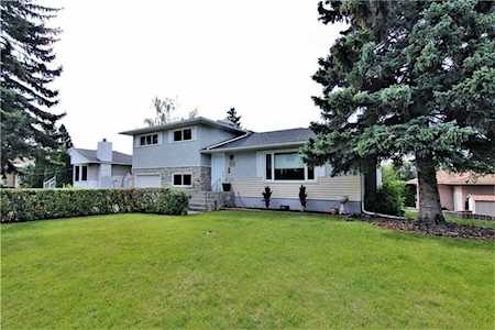 47 Canyon Drive NW Calgary, AB T2L 0R2