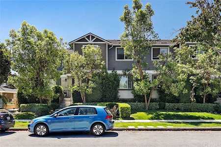 3736 Howard Avenue Los Alamitos, CA 90720
