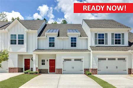 6908 Desert Candle Dr Moseley, VA 23120