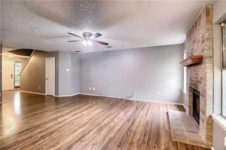 8602 Bisbee Ct Austin, TX 78745