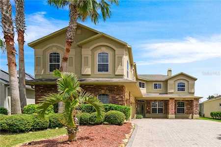 2319 Hedgegate Court Orlando, FL 32828