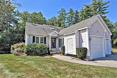 14 Hitchin Post Ln #14 Uxbridge, MA 01569