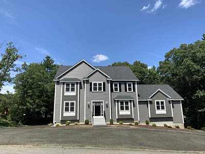22 Fieldstone Lane Billerica, MA 01821