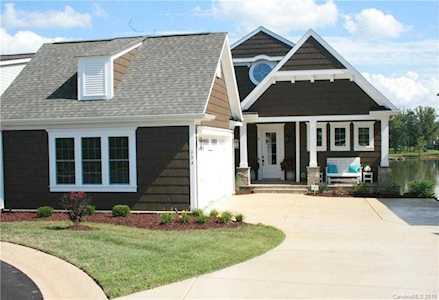 134 Sisters Cove Ct Mooresville, NC 28117