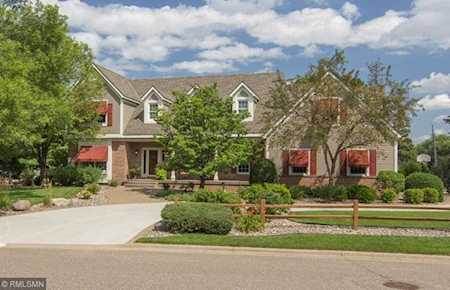 2000 Autumn Place Roseville, MN 55113