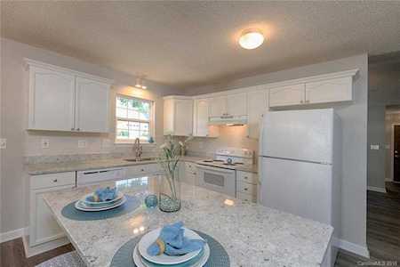 143 Ashwood Ln Mooresville, NC 28117