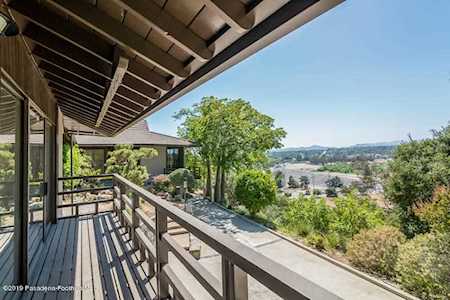 3118 E Villa Knolls Drive Pasadena, CA 91107