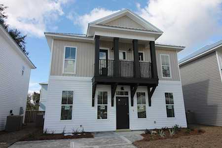 407 Raven Ln Panama City, FL 32404