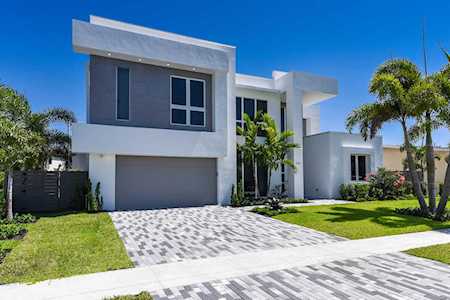 355 NE 6Th Street Boca Raton, FL 33432