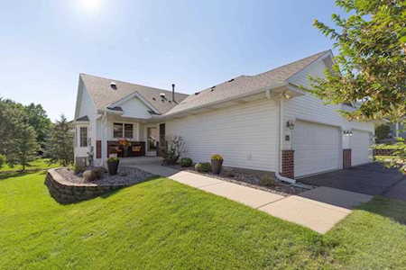 658 Echo Shores Court Mahtomedi, MN 55115