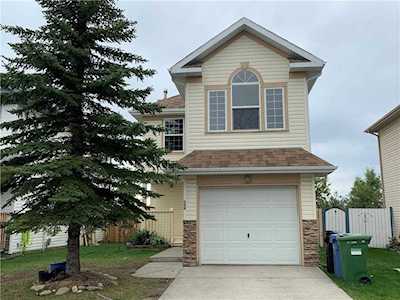 246 Harvest Rose Circle NE Calgary, AB T3K 4P5