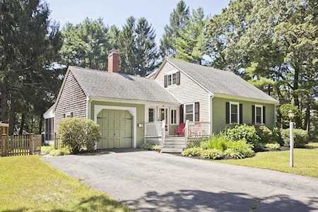 315 Gardner Street Hingham, MA 02043