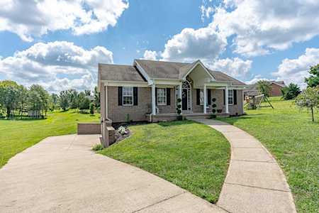 105 Frankfort Ct Coxs Creek, KY 40013