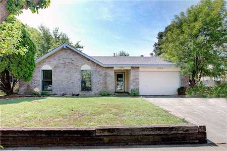6960 Southampton Drive North Richland Hills, TX 76182