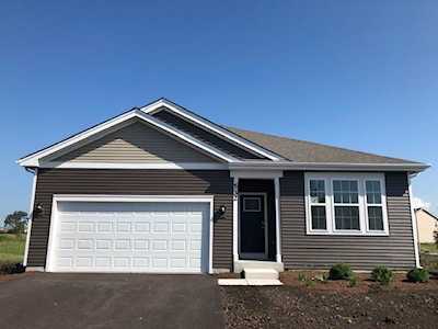 532 Colchester Dr Oswego, IL 60543