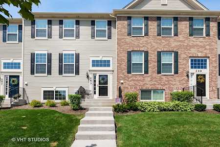 253 Lionel Dr Grayslake, IL 60030