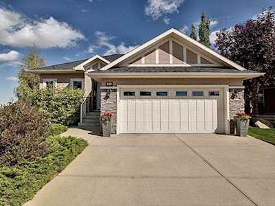 54 Sherwood Point(e) NW Calgary, AB T3R 1P2