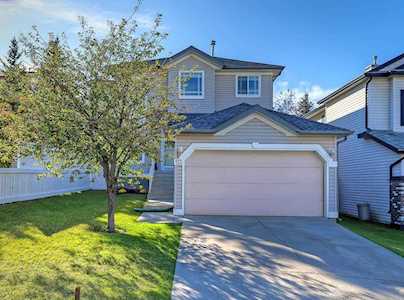 113 Harvest Oak Rise NE Calgary, AB T3K 4T9