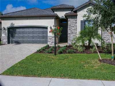 17411 Hickok Belt Loop Lakewood Ranch, FL 34211
