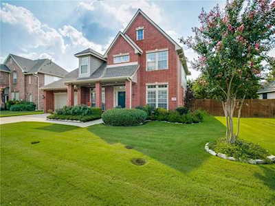 2709 CLIFFWOOD Drive Grapevine, TX 76051