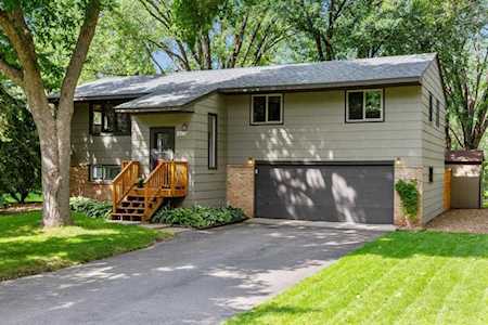 2741 Laport Drive Mounds View, MN 55112