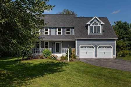 6 Claybrook Farm Road Medway, MA 02053