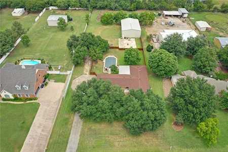 145 Southwood Drive Burleson, TX 76028