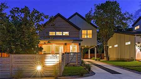 909 Stobaugh St #1 Austin, TX 78757