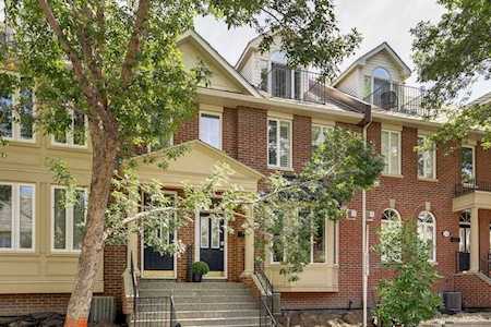 2312 Erlton Place SW Calgary, AB T2S 2Z4